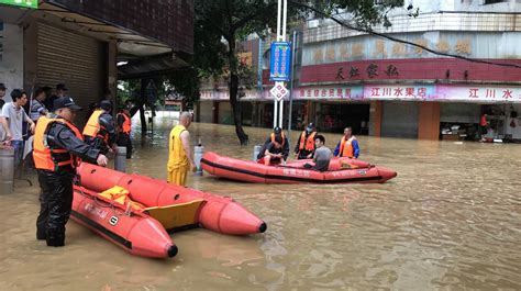 江西东乡:暴雨洪水致村庄成泽国|气象局|东乡|暴雨_新浪新闻