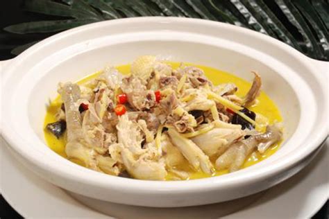 十道著名湘菜排名：剁椒鱼头是最常见的菜色，第七是肉质肥而不腻的毛氏红烧肉 - 十大排行 - 酷奇猫
