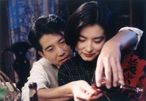 90年代长春大街上，林青霞拍电影《滚滚红尘》时……