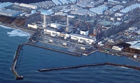 福岛第一核电站排污入海方案受到国际社会强烈反对
