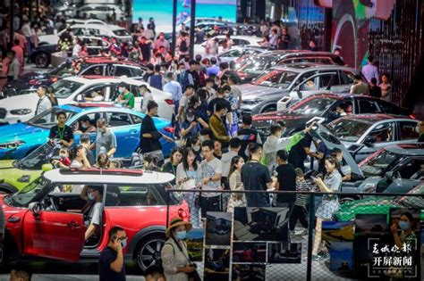 开屏新闻-近千款车型！第23届中国（昆明）国际汽车博览会开幕