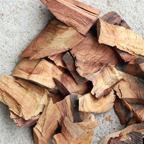 纯天然香樟木块实木地板防虫樟木片衣柜家用老樟木原木块防蛀粉屑-阿里巴巴