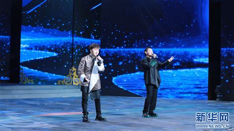 安多卫视2024藏历新年电视文艺晚会圆满录制-新华网