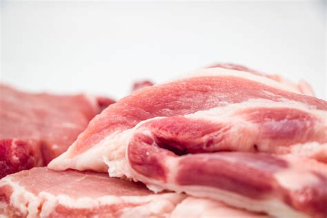 国内猪肉供应紧，为啥现在不大量进口？原因其实很简单 | 每经网