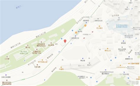 2024港渝广场的朝东路，一个重庆市井气与现代感相交融的拍照圣地。从朝东路的老梯坎下去，是到达朝东路的捷径_港渝广场-评论-去哪儿攻略