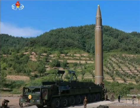 朝鲜最新消息 朝鲜洲际导弹试射画面曝光 金正恩观看_国际新闻_海峡网