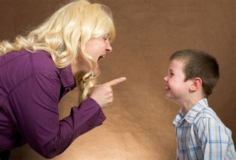 家长经常对孩子大吼大叫会对孩子有什么影响，又该如何补救？-贝叔育儿