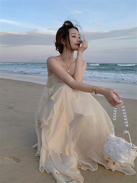 三亚沙滩裙女夏吊带海边度假连衣裙穿搭仙女旅游拍照衣服长裙超仙-阿里巴巴