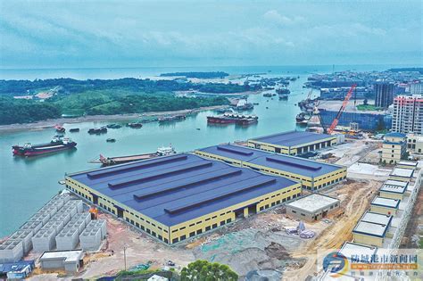 防城港：两个30万吨级泊位正在崛起 - 要闻动态 - 广西北部湾经济区规划建设管理办公室网站 - bbwb.gxzf.gov.cn