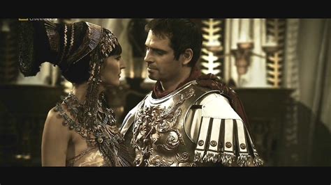 她是世界著名的埃及艳后，凯撒大帝为她着迷，死因至今还有人争论|埃及艳后|艳后|屋大维_新浪新闻