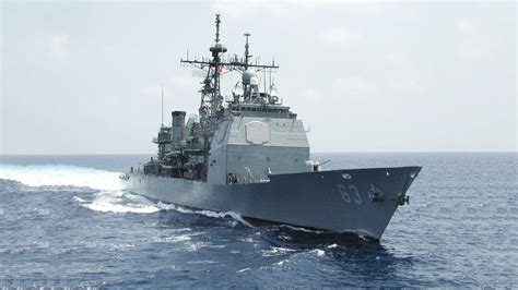美国新一代战舰亮相，雷达性能提升百倍，每艘价值17亿__财经头条