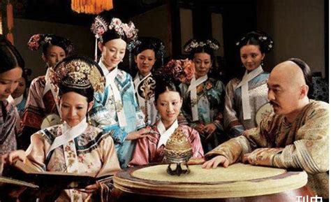 清朝贵族女子日常 -- 眼界，放眼世界