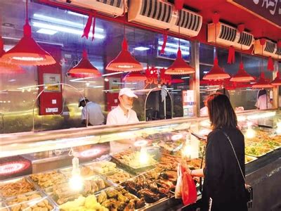市场|长宁这家菜市场有个熟食铺长廊，“吃货”也挑花了眼 在北新泾有一处菜场正在悄悄