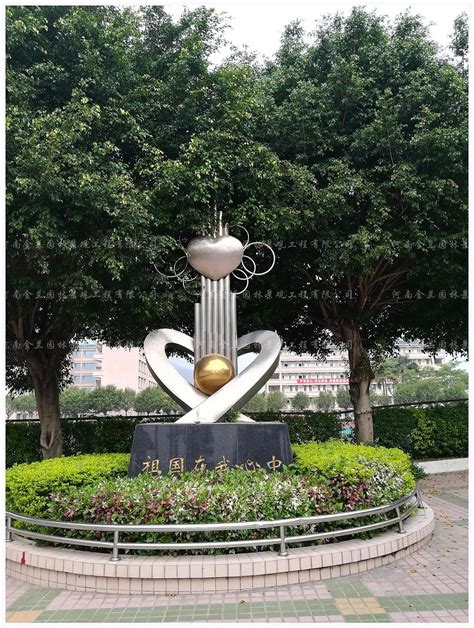 厂家定制大型广场不锈钢雕塑 抽象园林景观雕塑 商业异形金属摆件-阿里巴巴