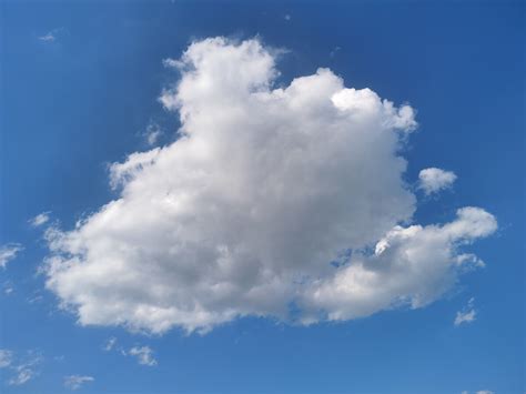 棉花云的形容词句,棉花云的诗句,29种云的识别图_大山谷图库