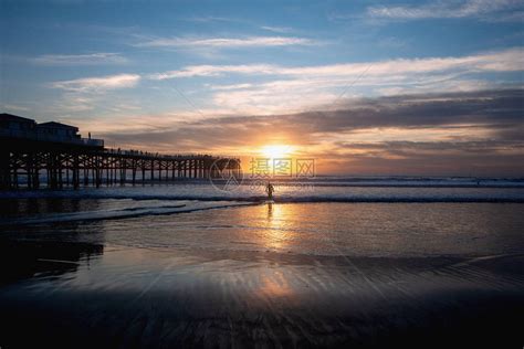 加利福尼亚州圣地亚哥太平洋海滩的日落高清图片下载-正版图片503811894-摄图网