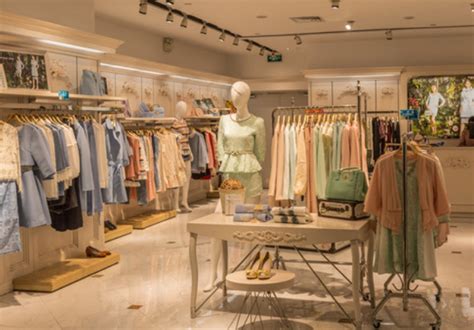 怎样取一个旺运的女装店铺名字？适合2021年的开店好名-女装 - 服装内衣 - 货品源货源网