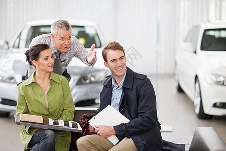 汽车销售客户接待流程及话术(汽车销售流程及顾客对话话术) - 拼客号