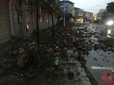 四川泸州地震已致3人死亡 146人受伤 记者直击：四川泸县安置点里的第一夜 受灾群众有保障