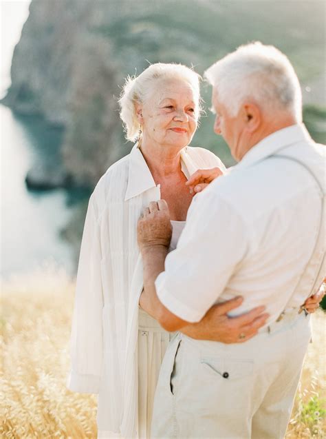 有人说年轻人的爱情只是激情，老年人的爱情才是真正的爱情|爱情|老年人|激情_新浪新闻