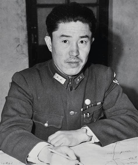老照片：抗日名将郑洞国将军，从青年到老年的样子
