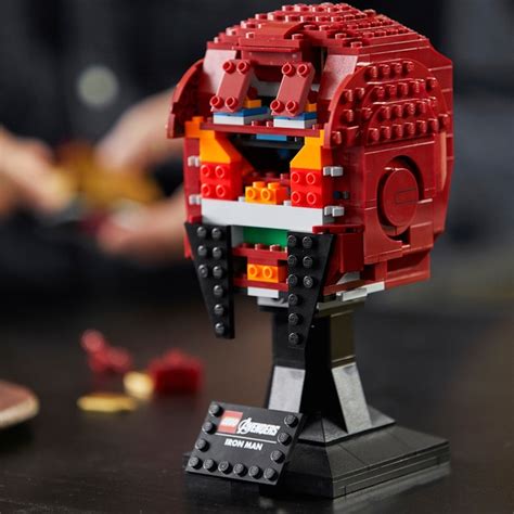 Review: LEGO 76165 Iron Man Helmet - Jay