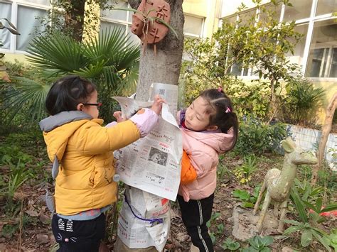 胡家园街道远洋滨瑞社区开展“种一棵小树 绿一方净土”小树认养活动