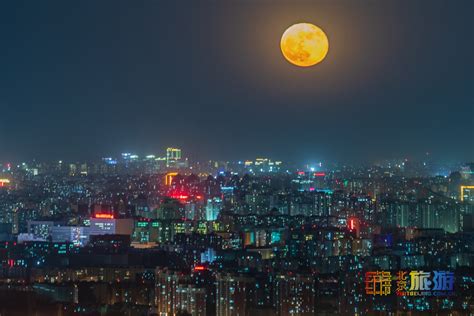 彩色的月亮|文章|中国国家地理网