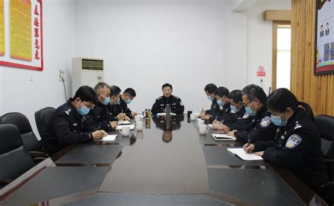 永康市局党委委员、副局长胡江左到交警大队参加2022年公安交通管理工作务虚会