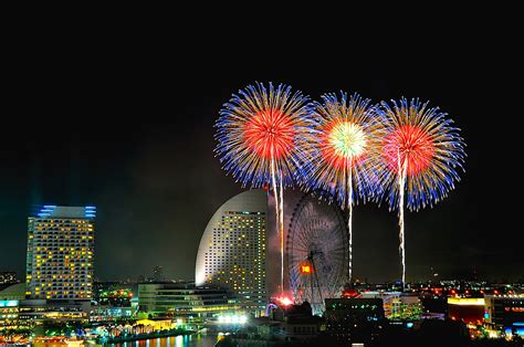 第31回神奈川新聞花火大会 | 東京湾観光情報局