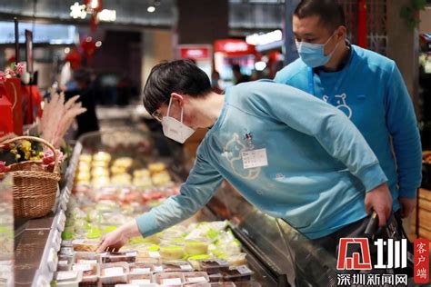 深圳“小店经济”升温 “税动力”助稳岗促就业