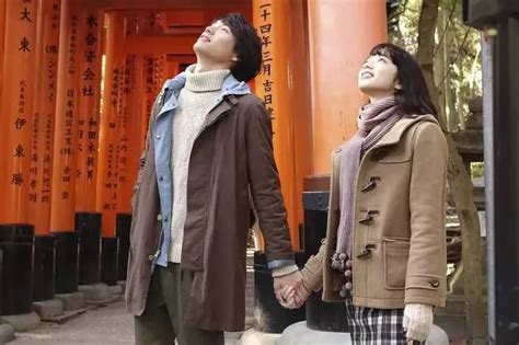 你的眼睛在追问，结局哭到撕心裂肺！2021年最感人日本爱情电影？|吉高由里子|你的眼睛在追问|三木孝浩_新浪新闻