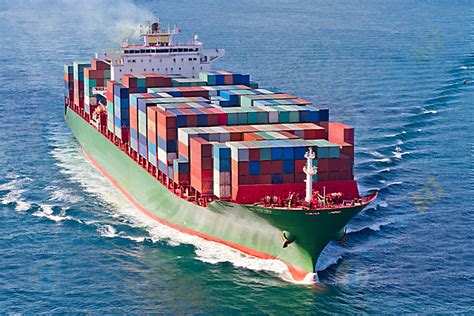 招商港口20万吨级船靠泊，一举刷新四项纪录|茂名港集团