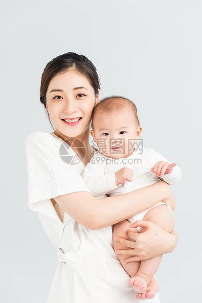 母婴妈妈抱着宝宝高清图片下载-正版图片500962264-摄图网