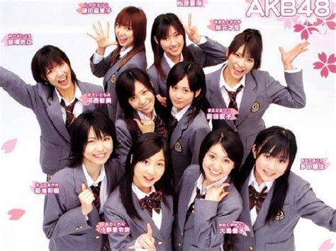 日本女子团体akb48下海成员,女子偶像团体akb48女星合照-花季美