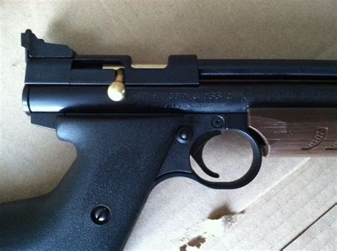 Vzduchová pistole Crosman 1377 American Classic Black ráže 4,5mm