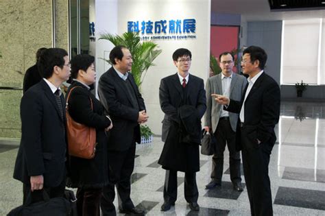 广西钦州市政府代表团考察科技大市场 - 西安科技大市场