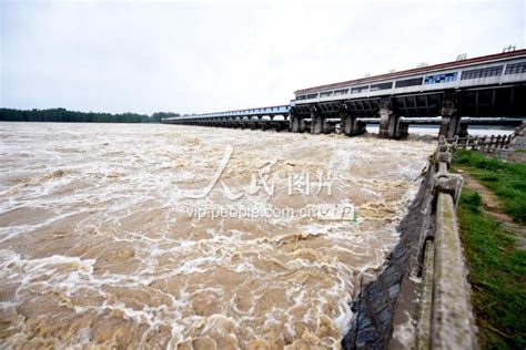 黄河大流量洪水流经山东 淄博黄河浮桥拆除