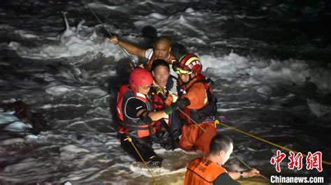 广西北海两游客被困海上航标 多部门联合施救-中国长安网