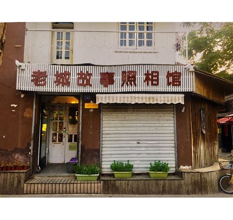 中国最小的咖啡馆都在这里，小到上海2㎡的路边摊 - 知乎