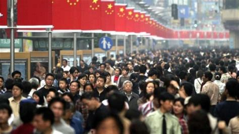 中国大陆总人口突破14亿人 男性比女性多3049万人_凤凰网资讯_凤凰网