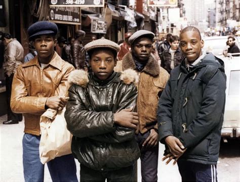 80年代的纽约布鲁克林 黑人街头文化的日常__凤凰网