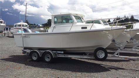 2017 Parker 2120 Sport Cabin Power Boat For Sale - www.yachtworld.com