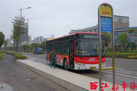 湖南嘉禾 村里开通了纯电动公交车 -HPA湖南摄影网