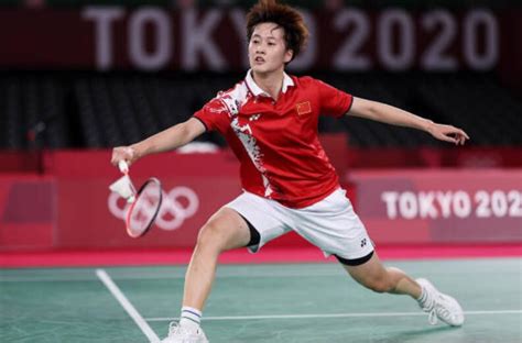柳州市老干部乒乓球队荣获女子单打第一名，团体第三名优异成绩