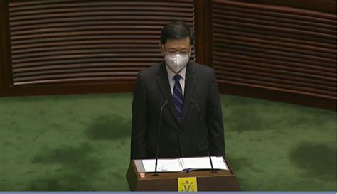 港媒：香港立法会4名当选议员宣誓就任，李家超监誓_手机新浪网