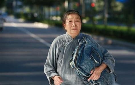 「我的丑娘 33」王翠菊放弃了舒适的生活 来到大春家干起了保姆_腾讯视频