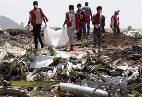 东航载132人波音737失事，事发前速度高度骤降，目击者：飞机解体_企业新闻网