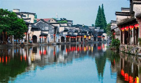 浙江湖州有条特色古街，已有上千年历史，成为湖州的代表旅游景点|浙江|湖州|衣裳_新浪新闻