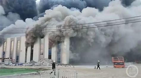 江苏徐州一超百亿项目工地发生火灾，致5死2伤！当地政府成立调查组_凤凰网